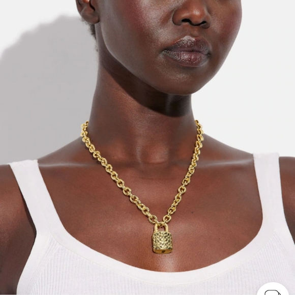 Quilted Padlock Chain Necklace - Picture 2 of 3